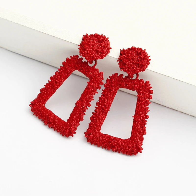 Hollow geometric trapezoid drop earrings