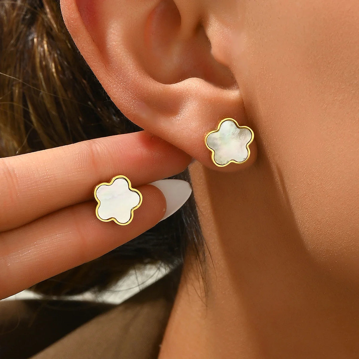 Five leaf flower earrings & necklace