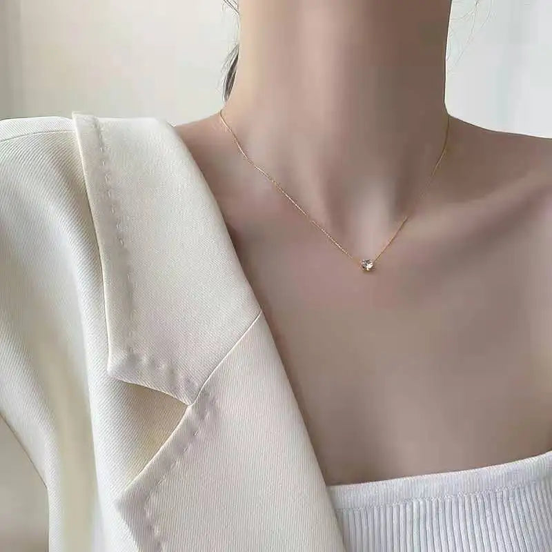 Minimalist Shiny Zircon Choker