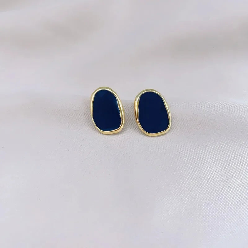 Black Geometric Bean Stud Earrings