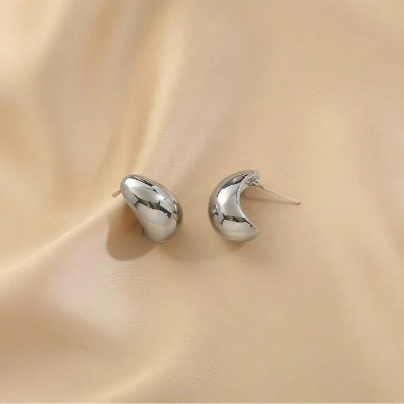 Glossy water droplet earrings